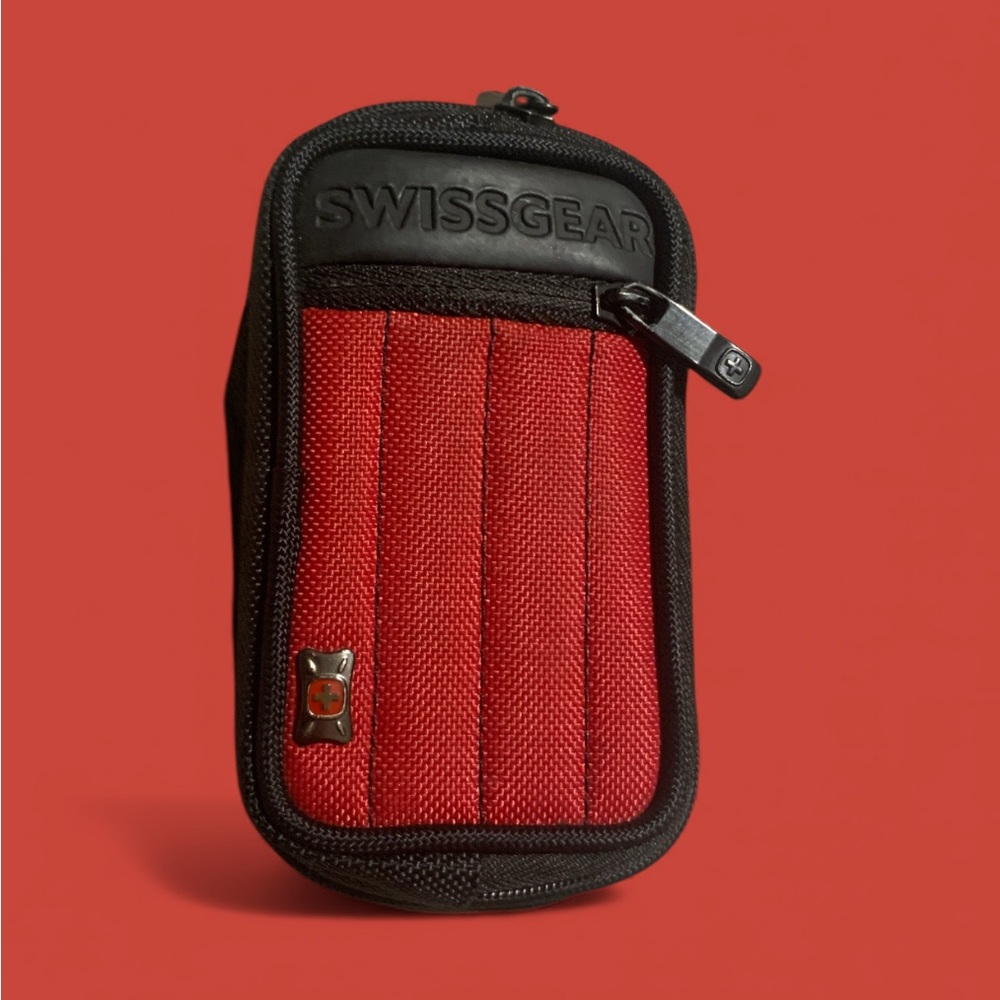 Wenger Swiss Army Gear Small Pocket Padded Camera Bag